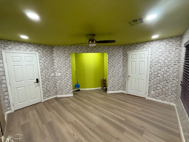 Richmond modern condo wallpaper